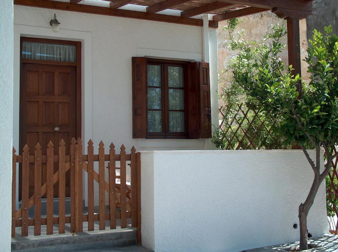 Villa Notos Adamantas (Milos) Exterior foto